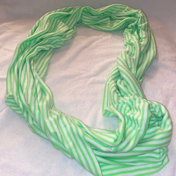 NWT GAP striped circle scarf - Picture 3 of 6